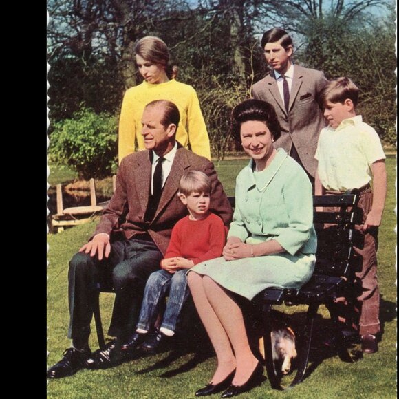 Postcard Vintage The Royal Family At Frogmore, United Kingdom #P-271 - Picture 9 of 10